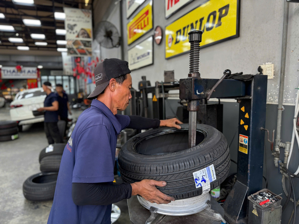 Chevrolet Cruze vỏ xe Michelin 205-60R16 Primacy 5 7.2