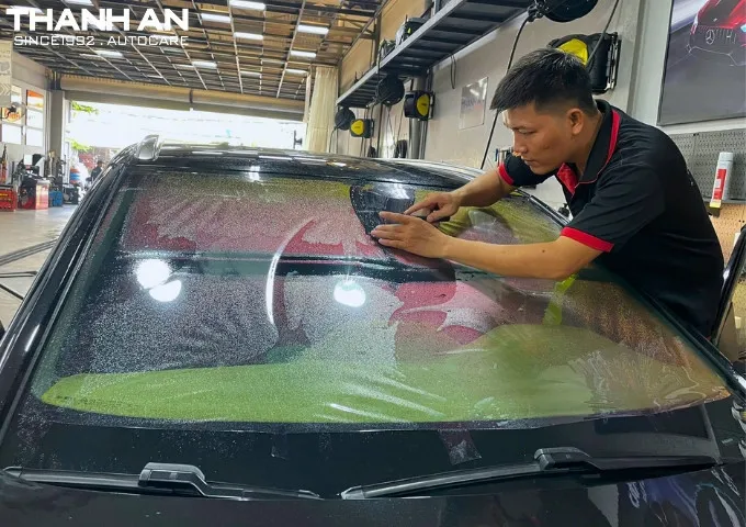 Dán Phim Cách Nhiệt Ô Tô Phú Mỹ Hưng: Chính hãng, Uy tín