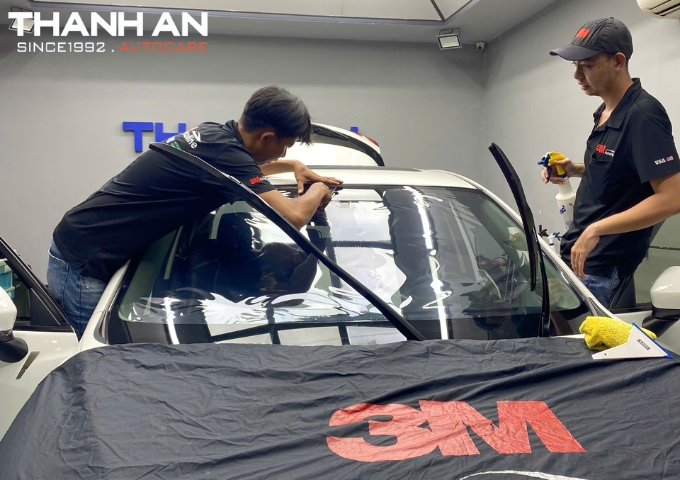 Dán phim cách nhiệt xe ô tô Honda City