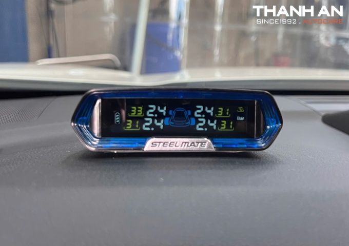 Cảm biến áp suất lốp cảnh báo nguy cơ nổ lốp đảm bảo an toàn
