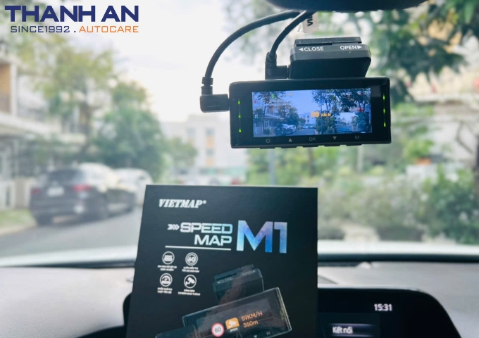 Camera hành trình Vietmap M1 ghi hình trước sau full HD rõ nét