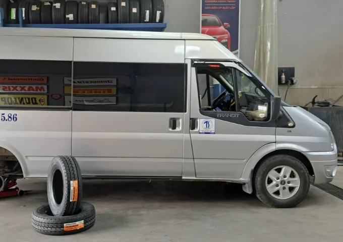 Lốp Bridgestone 215/75R16 chính hãng