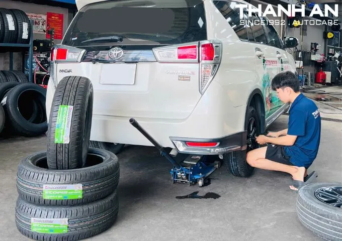 Lốp Bridgestone 205/65R16 Ecopia EP150 Indonesia chính hãng cho xe du lịch