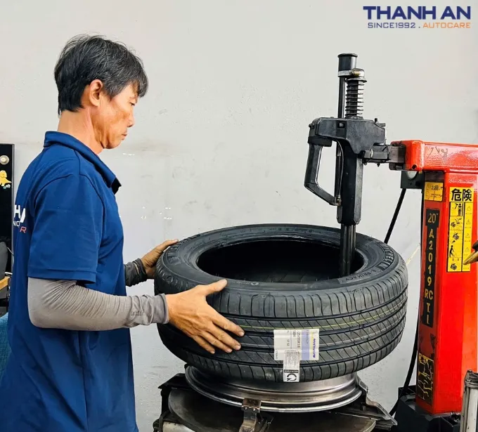 lốp michelin 225/55r18
