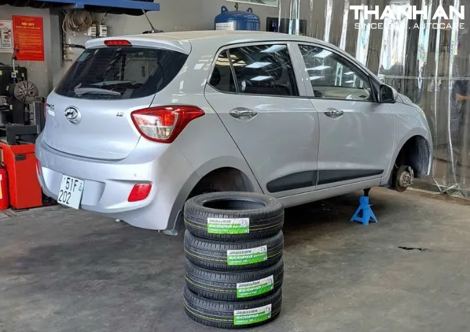 Giá lốp xe i10 chính hãng 165/65R14
