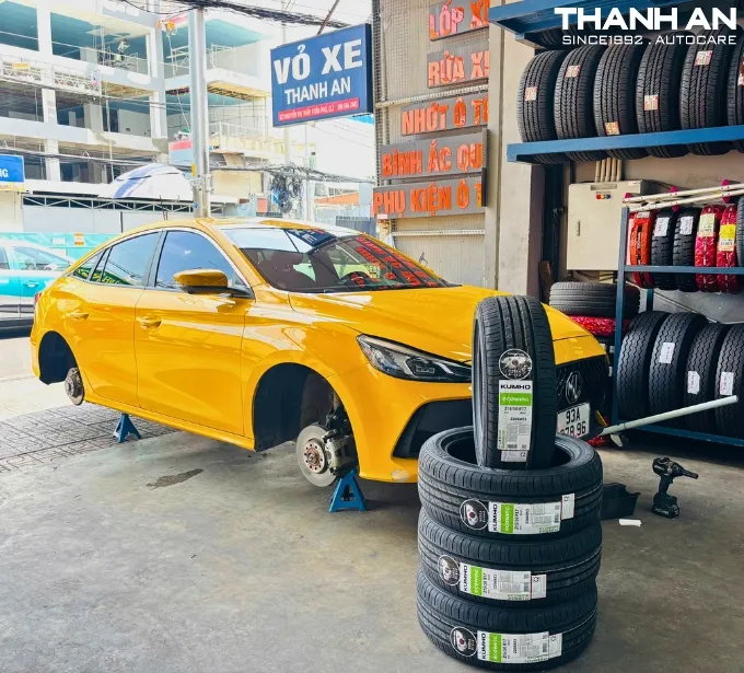 Giá lốp xe MG5