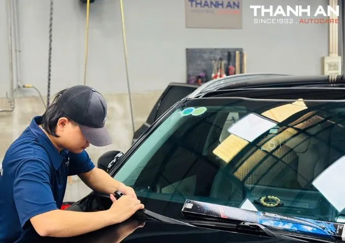 Gạt mưa xe ô tô giá tốt, nhiều kích cỡ cho các dòng xe khác nhau