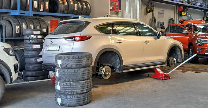 Thay lốp Bridgestone 225/55R19 Alenza cho Mazda CX-5 uy tín chính hãng tại Thanh An Autocare Quận 7