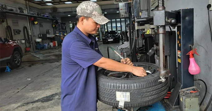 Thay lốp Michelin 235/60R18 Primacy 3 cho Honda CR-V uy tín tại Thanh An Autocare Quận 7