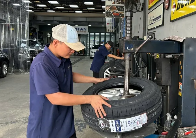 Thay lốp xe ô tô tại Vĩnh Phúc nhanh chóng chính hãng