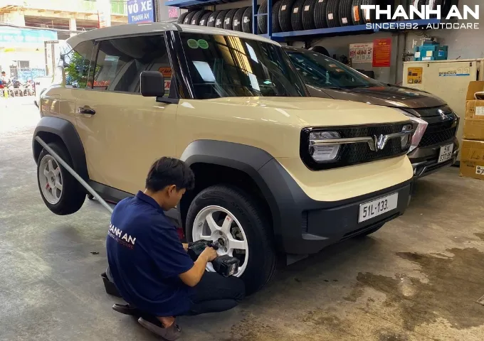 Lốp xe VF3 giá bao nhiêu