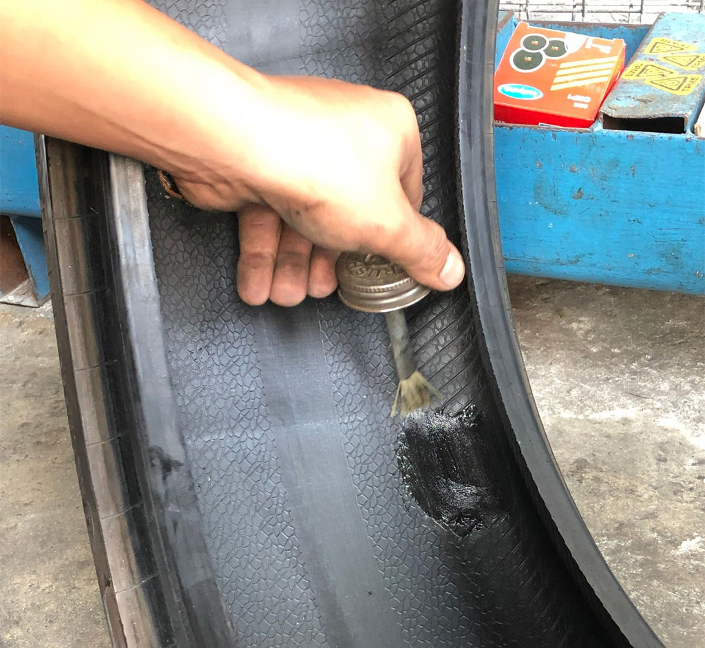 Cứu hộ vá lốp xe ô tô gần đây tại Thanh An Autocare