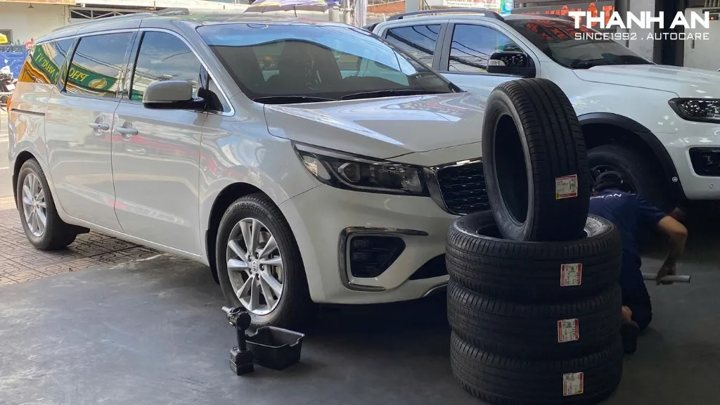 Phụ tùng và phụ kiện xe Kia Sedona