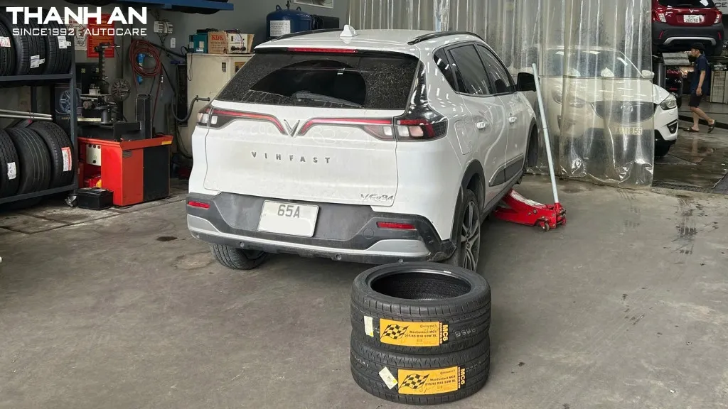 Phụ tùng và phụ kiện xe VinFast VF e34