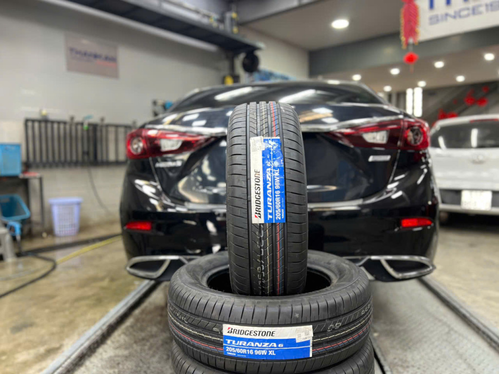 Mazda 3 lựa chọn thay dòng lốp Bridgestone 205/60R16 êm ái và an toàn tại hệ thống Thanh An AutoCare