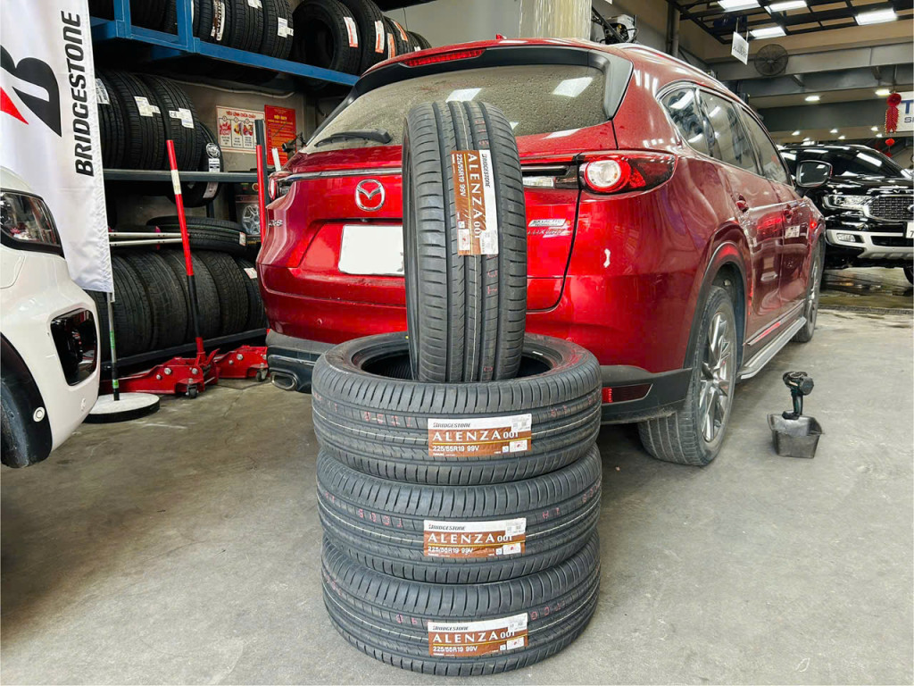 Mazda CX8 Thay 4 vỏ Bridgestone 225-55R19 AL01 Nhật Bản