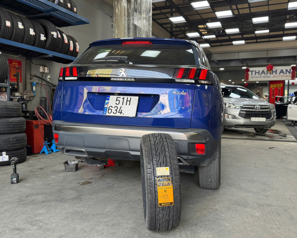 Peugeot vỏ xe continental 225-55R18 ContiCrossContact LX2 9 (1)