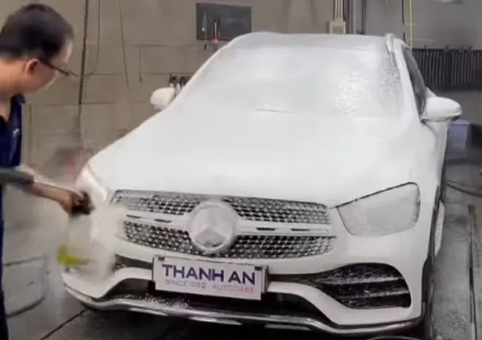 rua xe glc 300