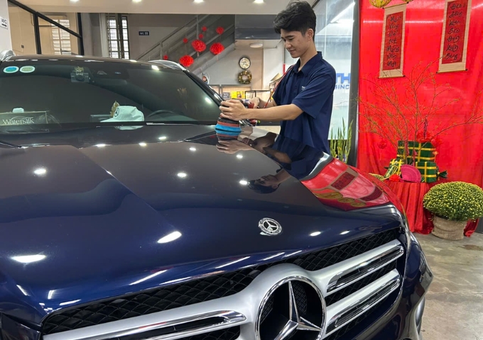 Phủ wax bảo vệ tạo độ bóng và hiệu ứng lá sen