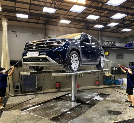 Rua xe ô tô quan 7