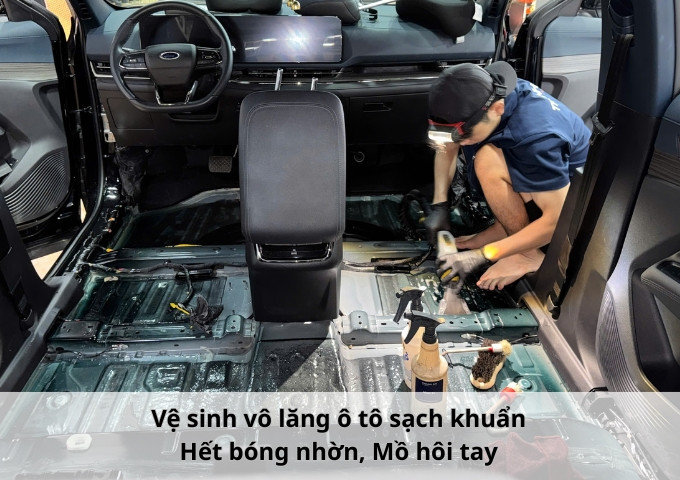 Vệ sinh vô lăng ô tô sạch khuẩn: Hết bóng nhờn, Mồ hôi tay