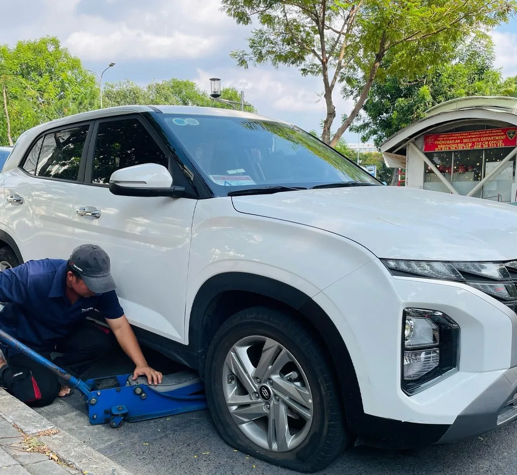 Vỏ lốp xe ô tô quận 7 chính hãng tại Thanh An Auto Care