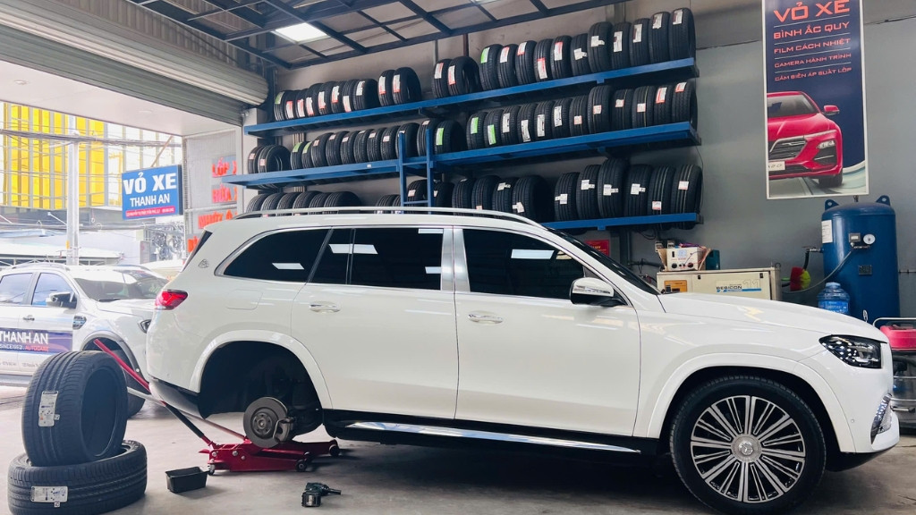 Lốp xe Maybach GLS 450 chính hãng giá tốt tại thành phố Hồ Chí Minh