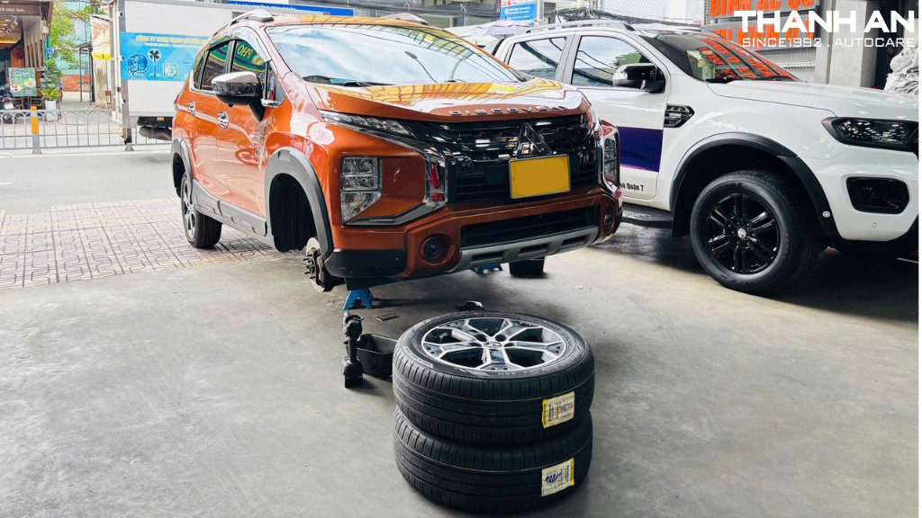 Lốp xe Mitsubishi Xpander Cross chính hãng giá tốt tại thành phố Hồ Chí Minh