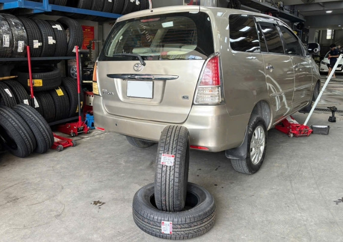 thay-lop-xe-o-to-kon-tum-tai-thanhanautocare